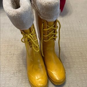 Women's Yellow Winter Lace-Up Faux-Shearling Boots